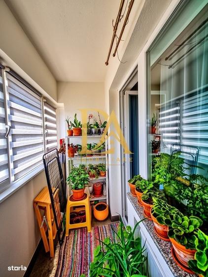 Apartament cu 3 camere decomandat în Roșu — fotografia 3