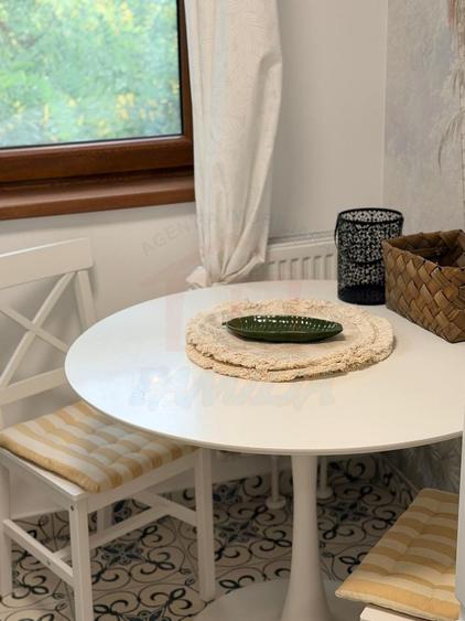 Apartament cu 3 camere semidecomandat, mobilat în Țiglina 1
