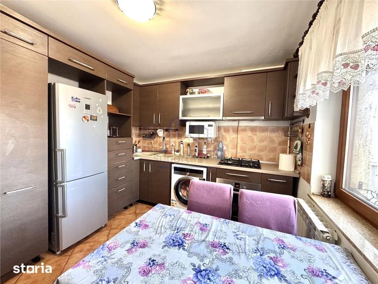 Apartament cu 3 camere decomandat în Cantacuzino