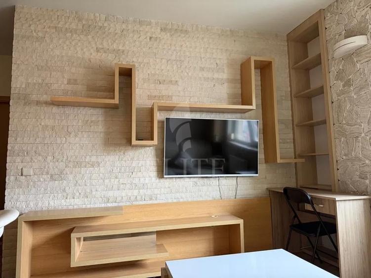 Apartament cu 2 camere semidecomandat, mobilat în Zorilor