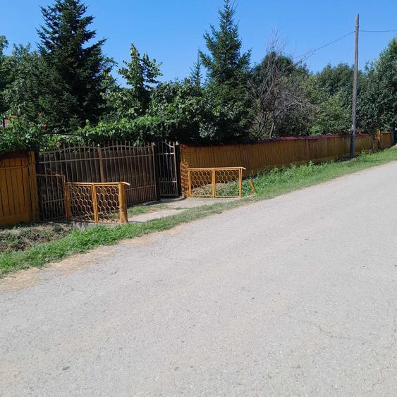 Casă cu 4 camere în Cozia
