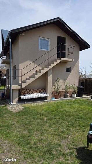 Casă cu 4 camere cu Teren 1350 Mp în Produlești