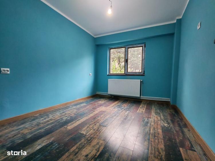 Apartament cu 2 camere decomandat în Casa de Cultură