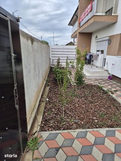 Casă cu 4 camere cu Teren 190 Mp în Domnești