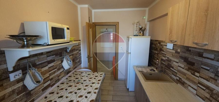 Apartament cu 3 camere decomandat în Doamna Ghica