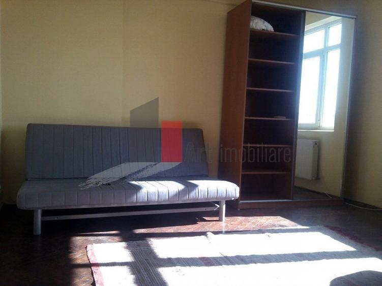 Garsonieră decomandată în Tineretului
