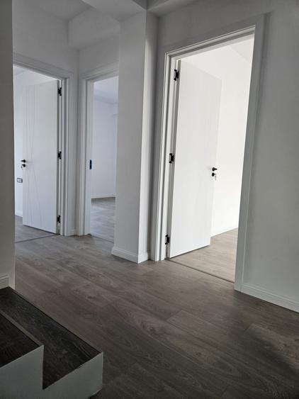 Casă individuală cu 4 camere cu Canalizare în Exterior Vest