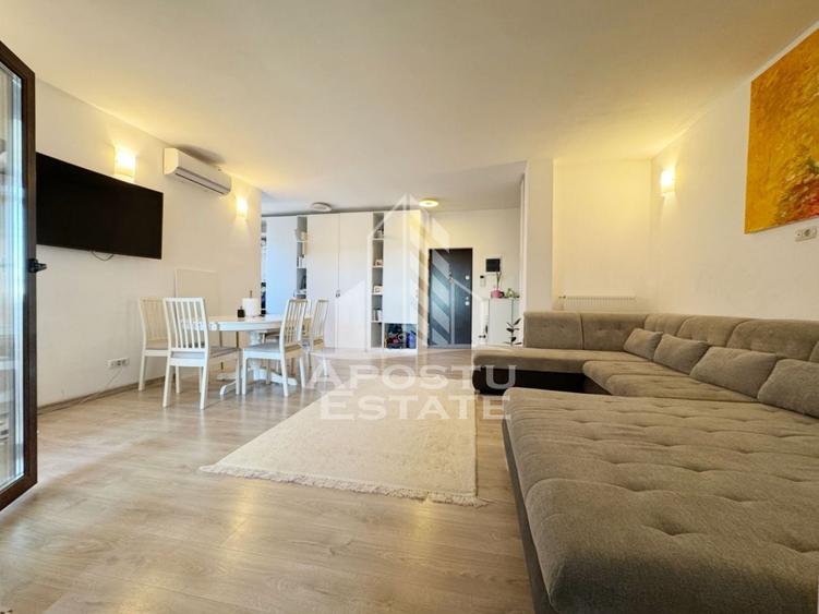 Apartament cu 4 camere semidecomandat, mobilat în Giroc