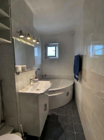 Apartament cu 2 camere decomandat, mobilat în Tineretului