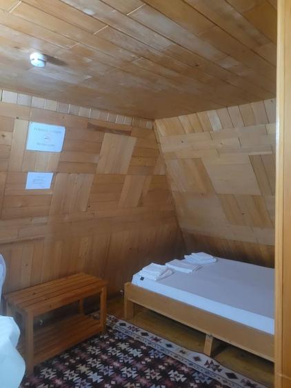 Hotel/Pensiune, de 400 mp, în Sat Vacanță