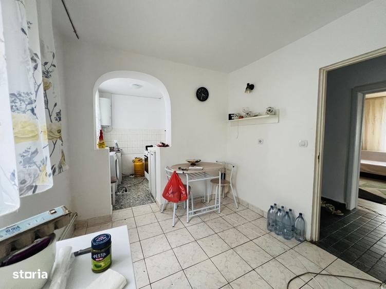 Apartament cu 3 camere decomandat în Giarmata