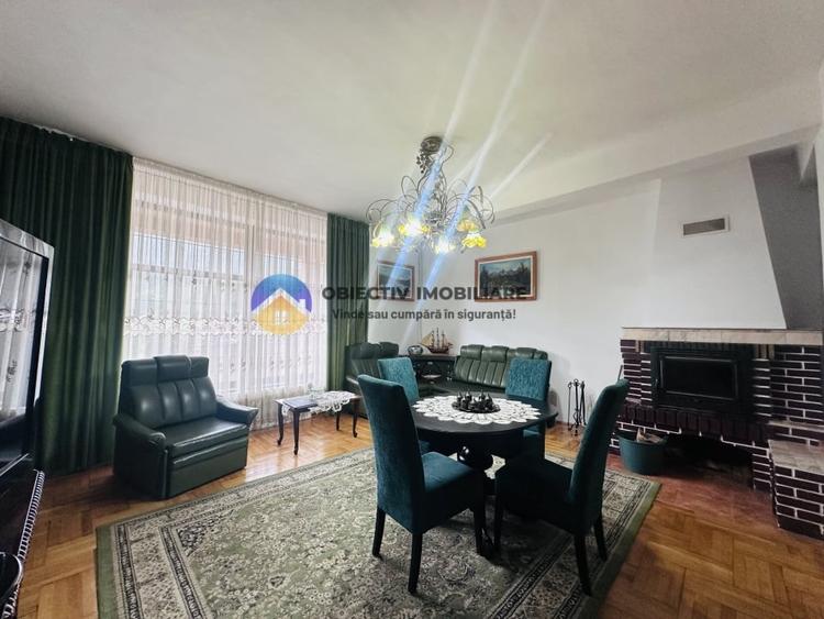 Casă cu 6 camere cu Teren 1584 Mp în Nord-Est