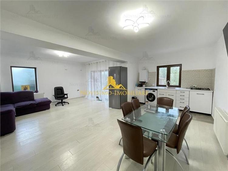 Duplex cu 4 camere cu Teren 800 Mp în Strejnicu
