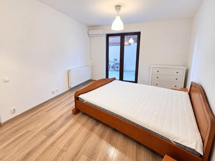 Apartament cu 2 camere decomandat în 13 Septembrie