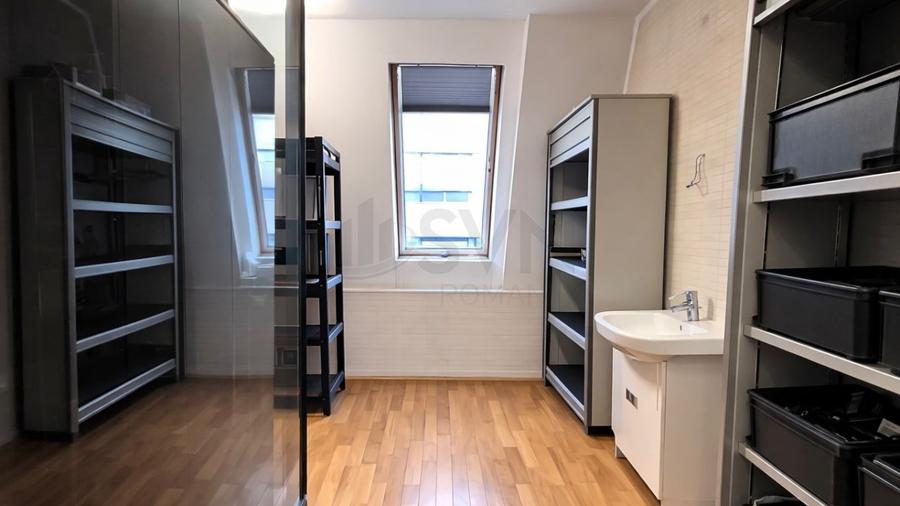 Apartament cu 6 camere semidecomandat în Dorobanți