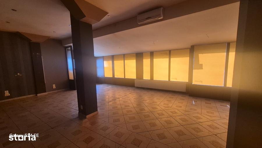 Spațiu comercial, de 130 mp, în Mărăței