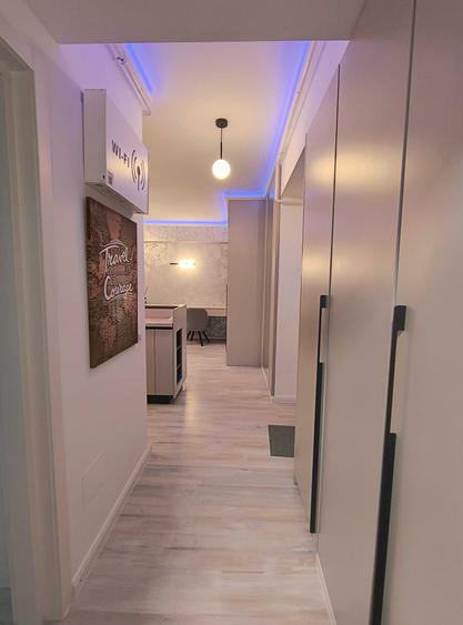 Apartament cu 2 camere decomandat în Nicolina