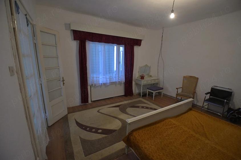 Casă cu 2 camere cu Teren 1833 Mp în Igriș
