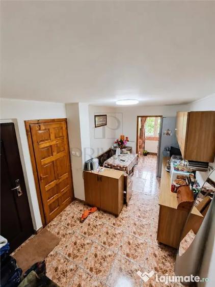 Apartament cu 2 camere decomandat în Lipovei
