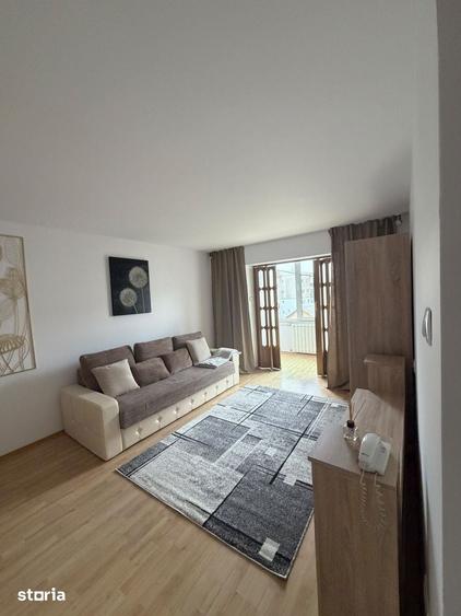 Apartament cu 2 camere decomandat în Torontalului
