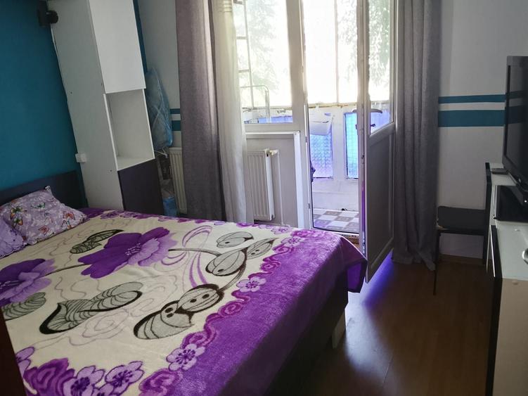 Se inchiriaza apartament 2 camere, zona centrala - 3
