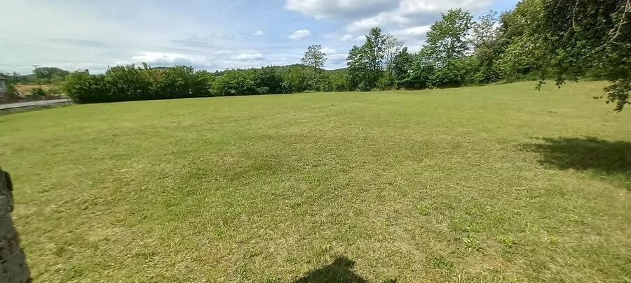 Casă cu Teren 6400 Mp în Ilteu
