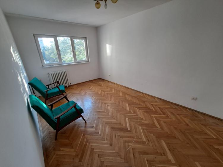 Vand apartament 3 camere, decomandat, Tg. Mures, Dambu Pietros - 1