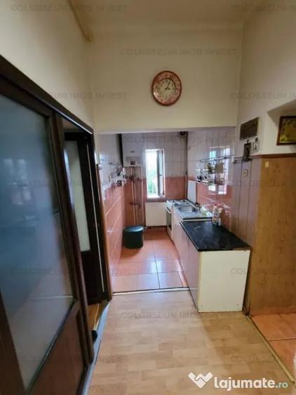Apartament cu 2 camere decomandat în Craiter