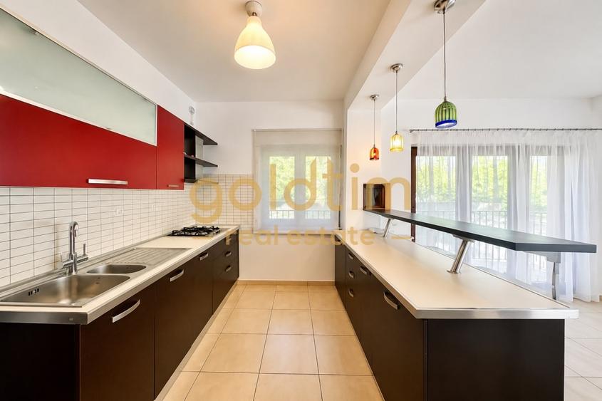 Casă individuală cu 6 camere cu Garaj în Băneasa