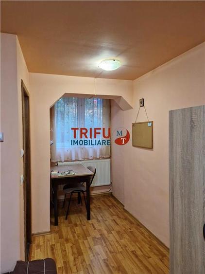 Garsonieră decomandată în Cetate