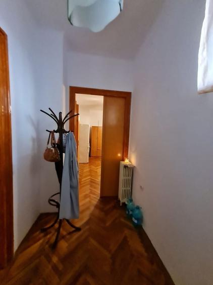 Apartament cu 2 camere semidecomandat, mobilat în Ultracentral