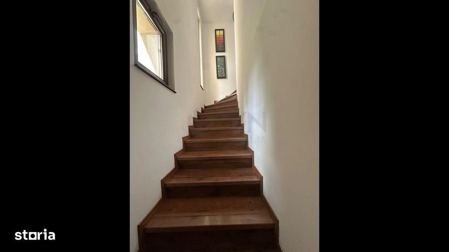 Casă cu 4 camere cu Teren 185 Mp în Vatra Luminoasă