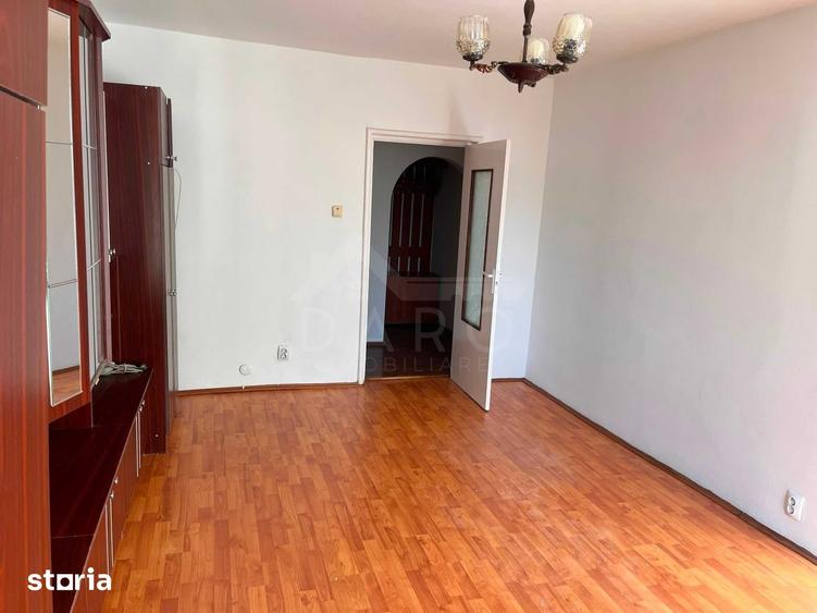 Apartament cu 3 camere în Criș