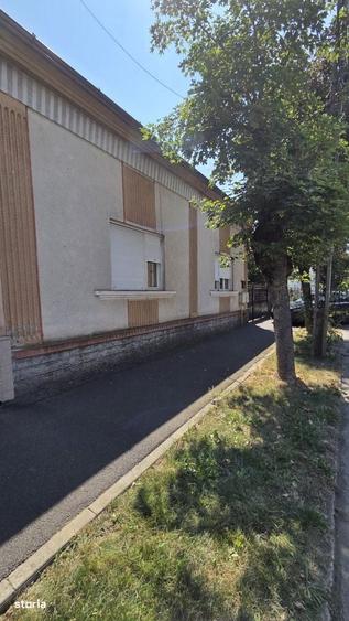 Casă cu 2 camere în 14 Mai