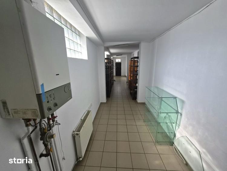 Spatiu comercial de inchiriat- langa spitalul Municipal Curtea de Arge - 3