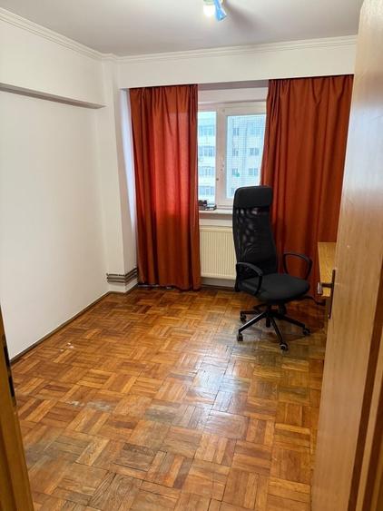 Apartament cu 3 camere decomandat în Nord