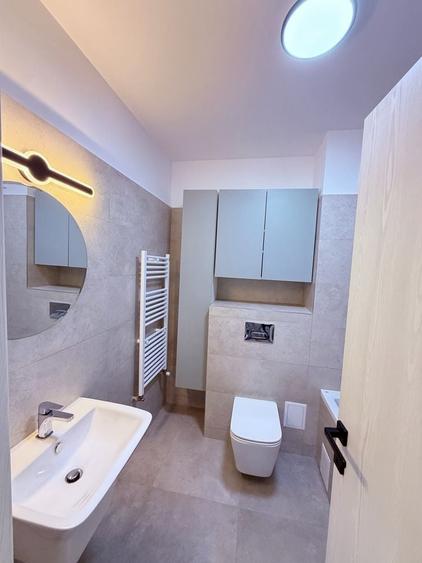 Apartament cu 2 camere decomandat în Central