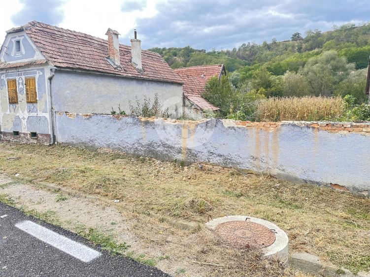 Casă individuală cu 2 camere cu Canalizare în Mihăileni