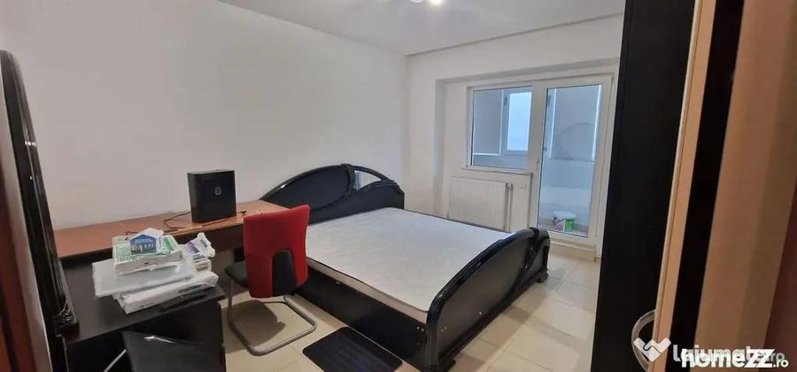 Apartament cu 3 camere decomandat în Faleza Nord