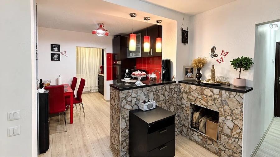 Apartament cu 3 camere decomandat în Aviației