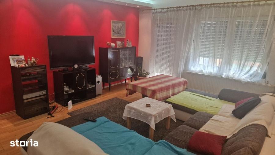 Casă cu 5 camere cu Teren 250 Mp în Chiajna