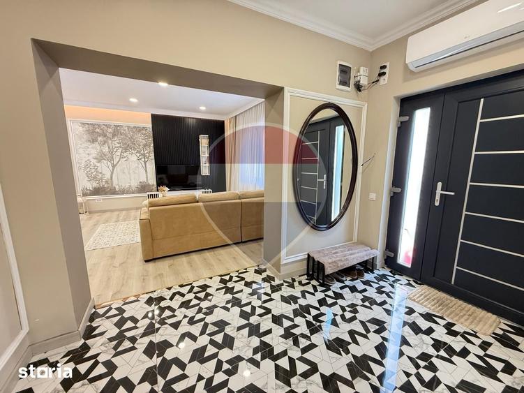 Casă cu 3 camere cu Teren 550 Mp în Central