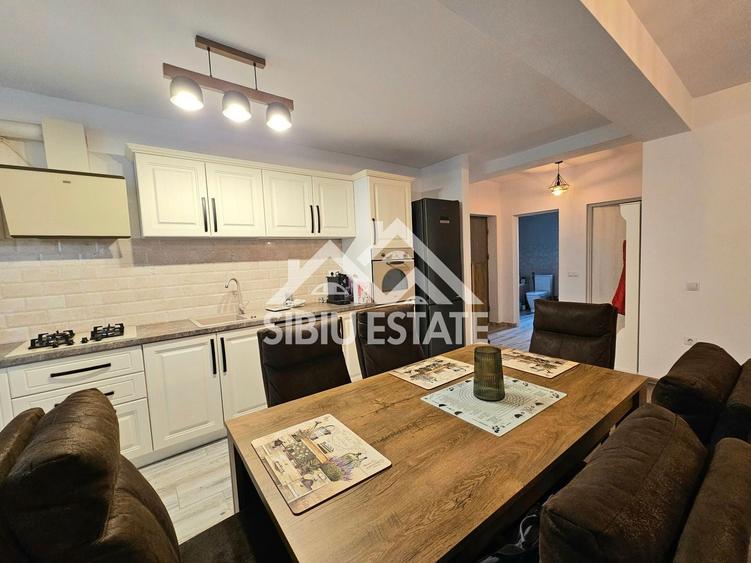 Apartament cu 3 camere decomandat, mobilat în Șelimbăr