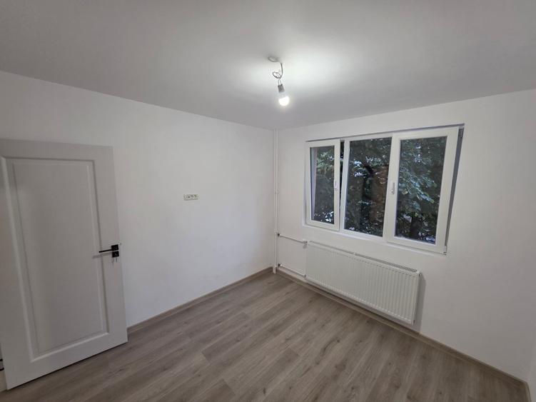 Apartament cu 3 camere decomandat în Nicolae Grigorescu