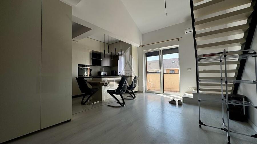 Apartament cu 3 camere semidecomandat, mobilat în Giroc