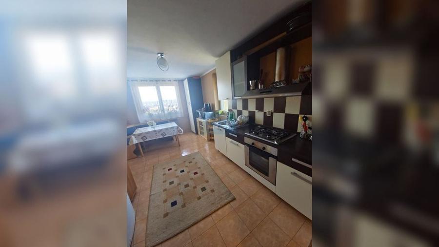 Casă cu 5 camere cu Canalizare în Sud-Est
