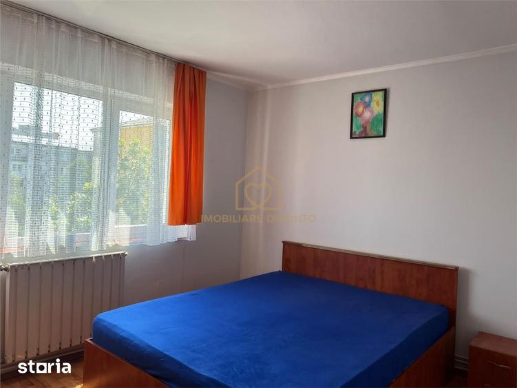 Apartament cu 3 camere în Săsar