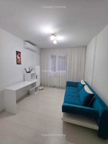 Apartament cu 3 camere semidecomandat în Gorjului