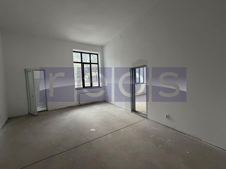 Spațiu comercial, de 1,700 mp, în Cișmigiu