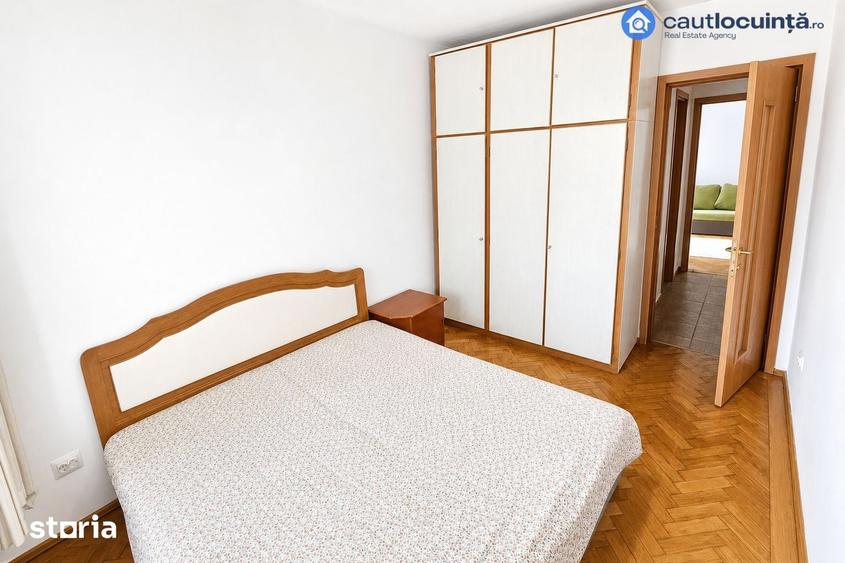 Apartament cu 3 camere semidecomandat în Titan